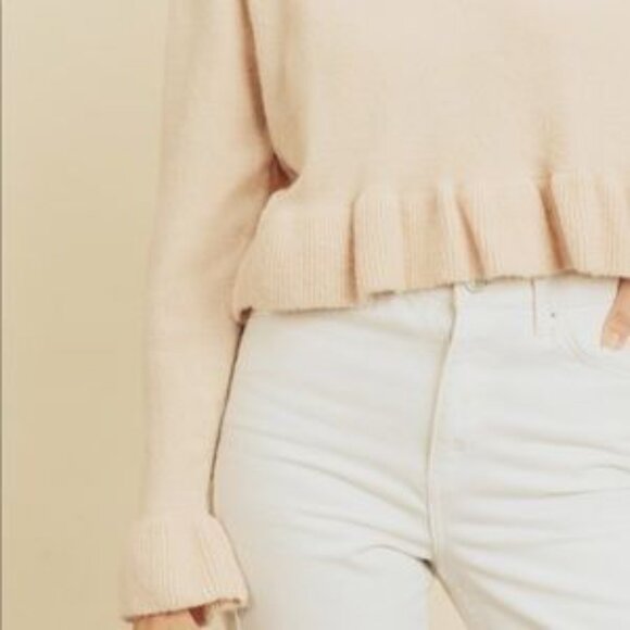 Dress Forum Ruffle Trim Cropped Sweater M Relaxed Fit Beige Tan Pullover NWT - Picture 4 of 12